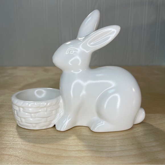 Vintage 90s Ceramic Easter Bunny With Basket Egg Cup - Off White - Picture 2 of 11